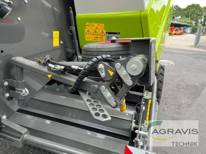 Großpackenpresse от тип CLAAS QUADRANT 5300 FC T, Neumaschine в Meppen-Versen (Снимка 12)