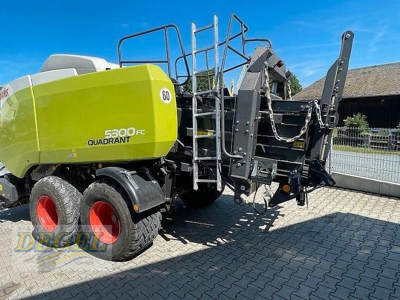 Großpackenpresse del tipo CLAAS Quadrant 5300 FC, Gebrauchtmaschine In Feilitzsch (Immagine 4)