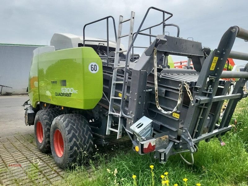 Großpackenpresse tip CLAAS QUADRANT 5300 RC T, Gebrauchtmaschine in Vohburg (Poză 3)