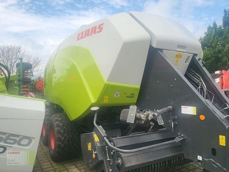 Großpackenpresse des Typs CLAAS QUADRANT 5300 RC T, Gebrauchtmaschine in Vohburg (Bild 2)