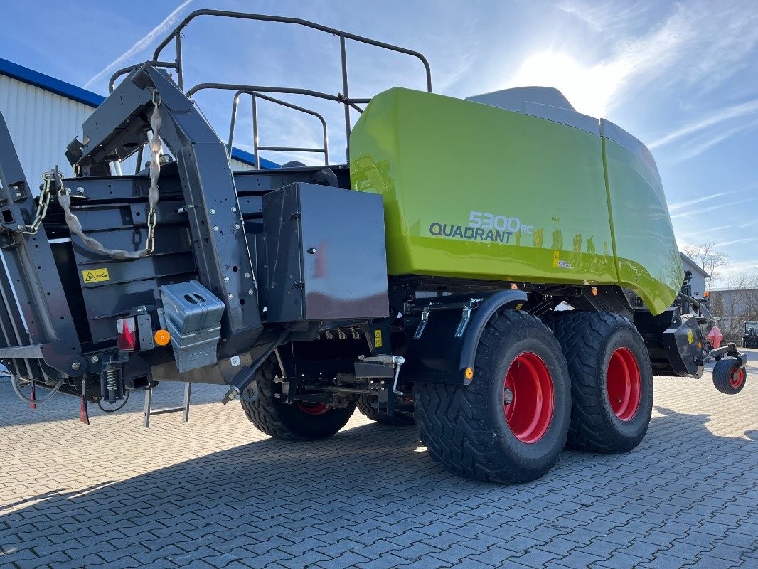 Großpackenpresse van het type CLAAS Quadrant 5300 RC, Gebrauchtmaschine in Ebersbach (Foto 10)