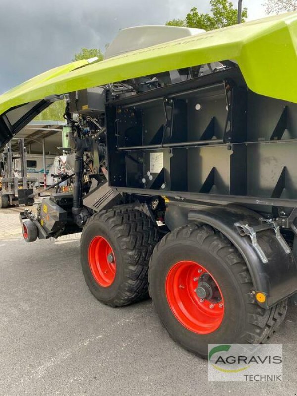 Großpackenpresse des Typs CLAAS QUADRANT 5300 RF T, Gebrauchtmaschine in Rheinbach (Bild 8)