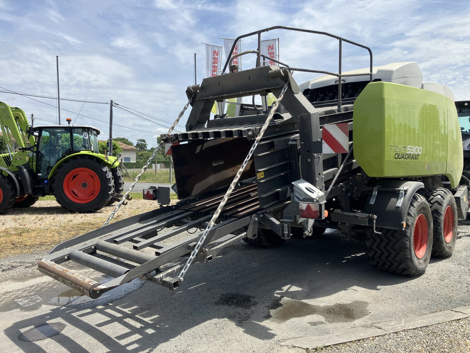 Großpackenpresse of the type CLAAS QUADRANT 5300 RF TANDEM, Gebrauchtmaschine in Gardonne (Picture 4)