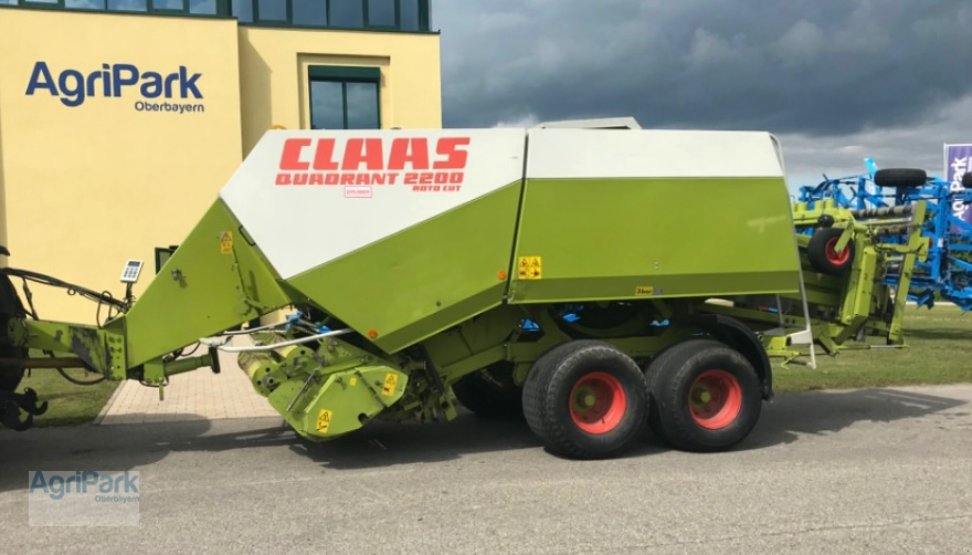 Großpackenpresse des Typs CLAAS QUADRANT2200 ROTOCUT, Gebrauchtmaschine in Kirchdorf (Bild 1)