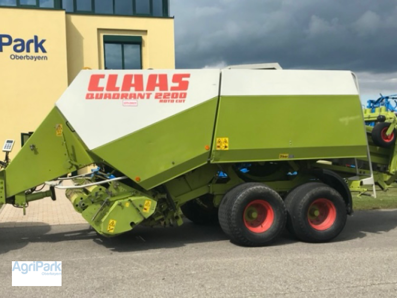 Großpackenpresse типа CLAAS QUADRANT2200 ROTOCUT, Gebrauchtmaschine в Kirchdorf (Фотография 1)