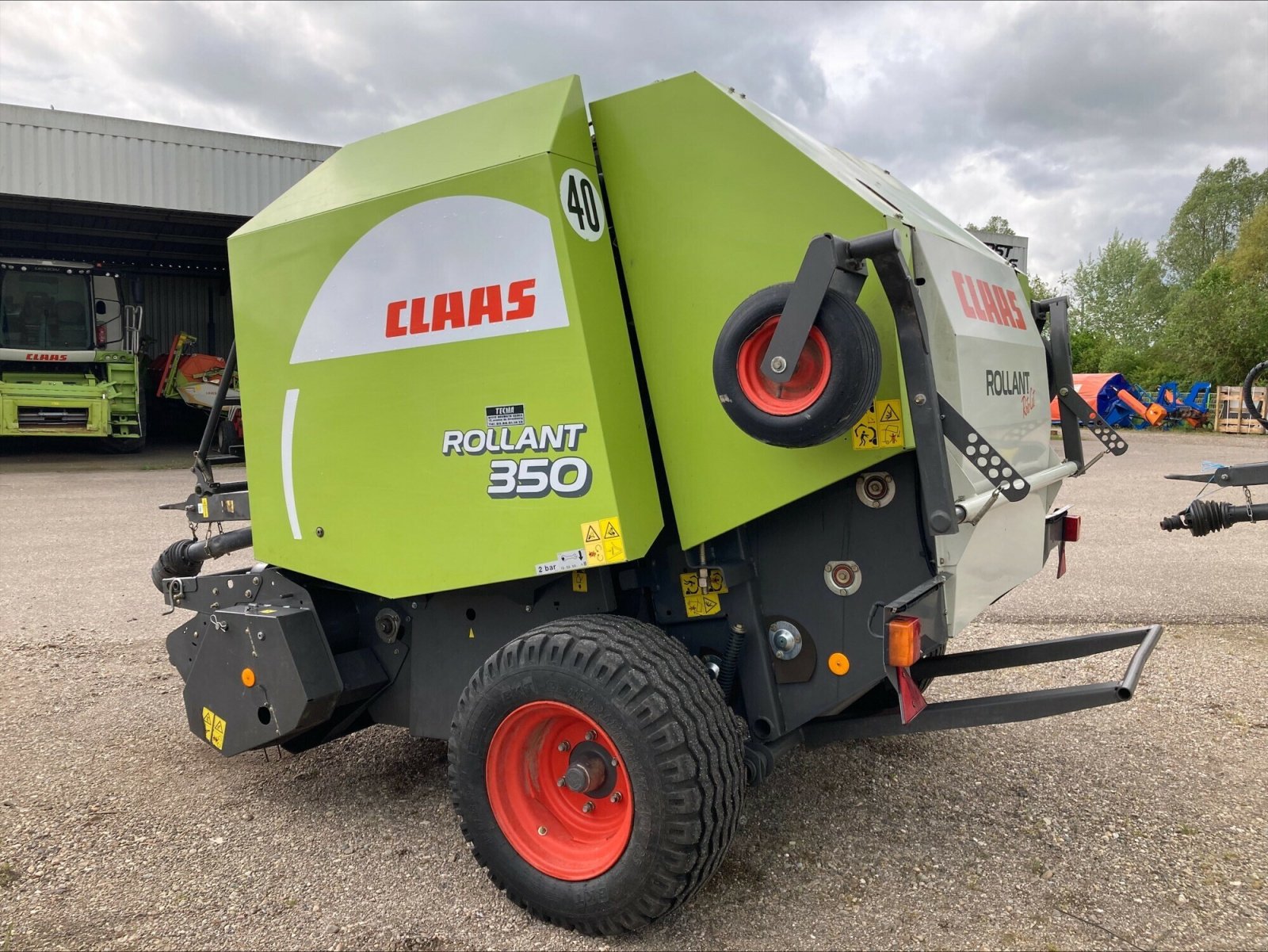 Großpackenpresse des Typs CLAAS ROLLANT 350 RC, Gebrauchtmaschine in CHEMINOT (Bild 4)