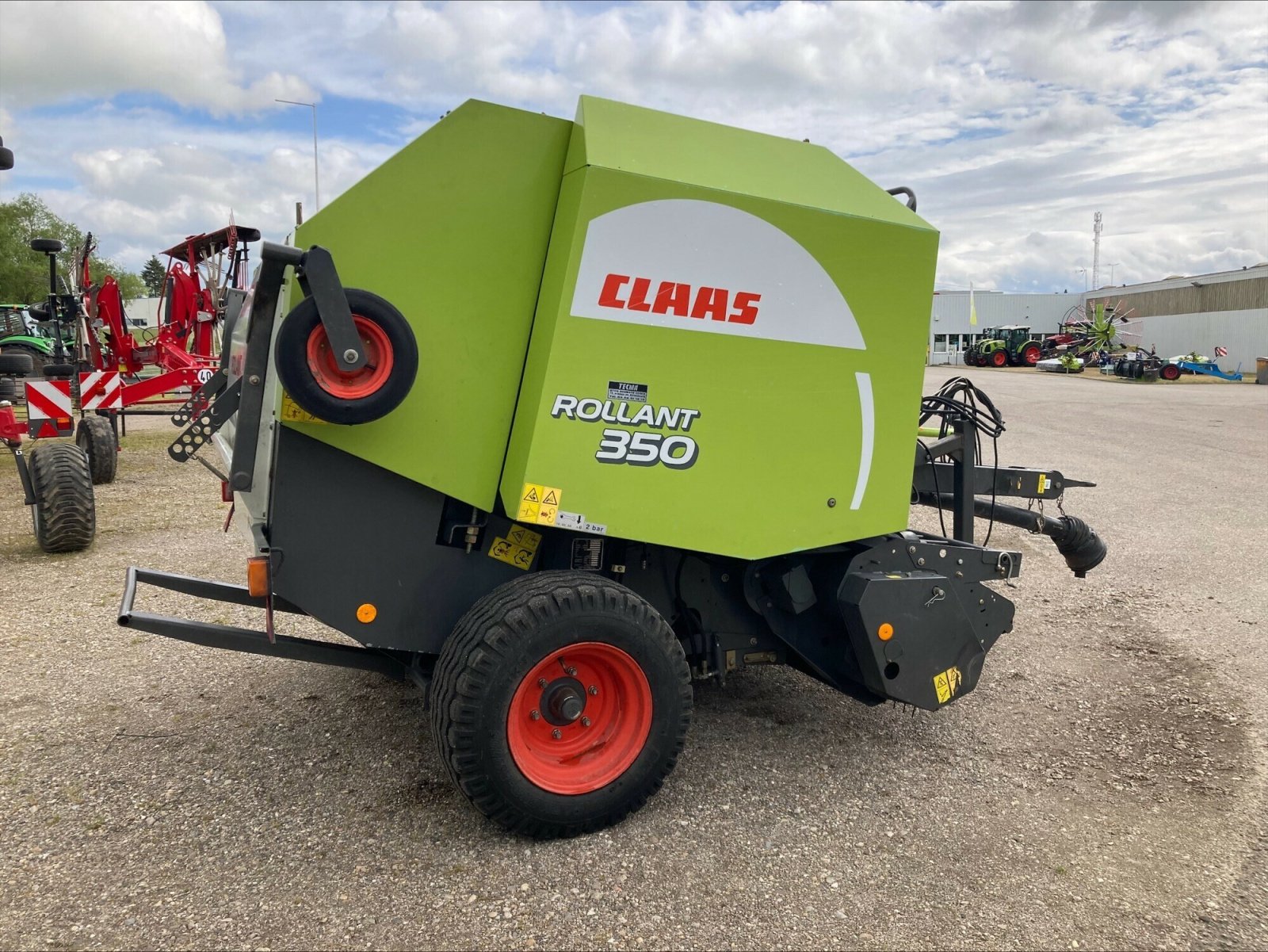 Großpackenpresse van het type CLAAS ROLLANT 350 RC, Gebrauchtmaschine in CHEMINOT (Foto 5)