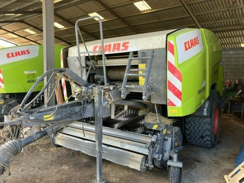 Großpackenpresse des Typs CLAAS ROLLANT 455 RC UNIVRAP, Gebrauchtmaschine in Feurs (Bild 1)