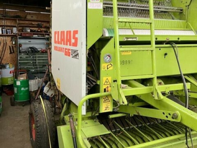 Großpackenpresse des Typs CLAAS ROLLANT 66, Gebrauchtmaschine in Hauteroche (Bild 1)