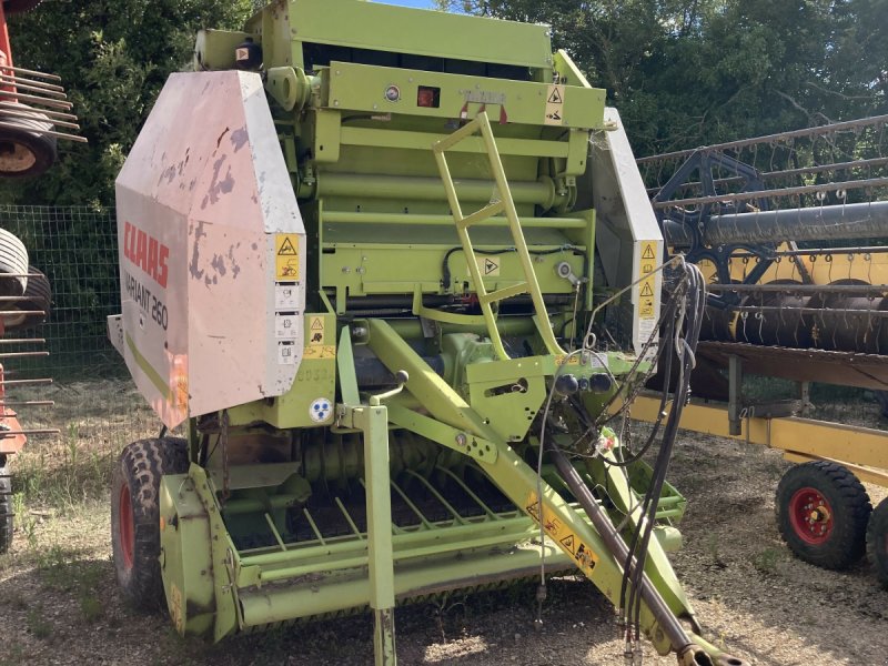 Großpackenpresse tip CLAAS VARIANT 260, Gebrauchtmaschine in SAINT ANDIOL (Poză 1)