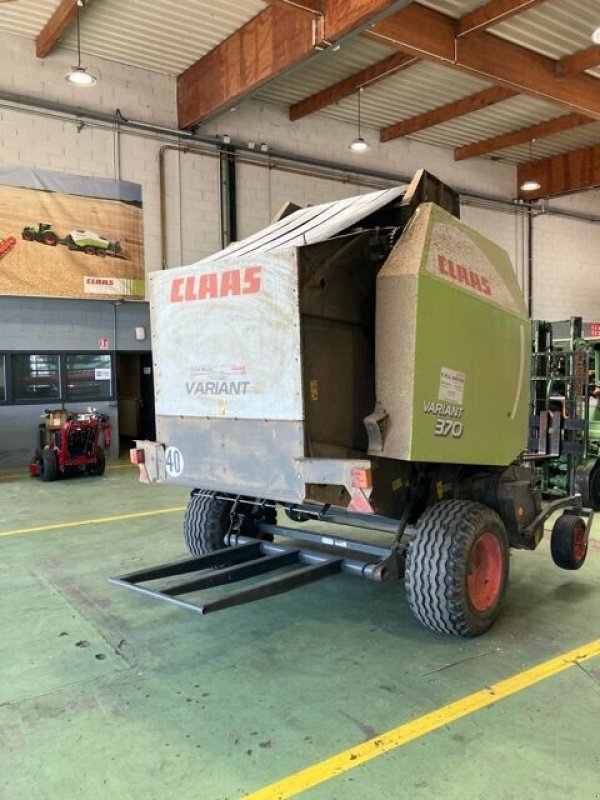 Großpackenpresse des Typs CLAAS VARIANT 370, Gebrauchtmaschine in Hauteroche (Bild 3)