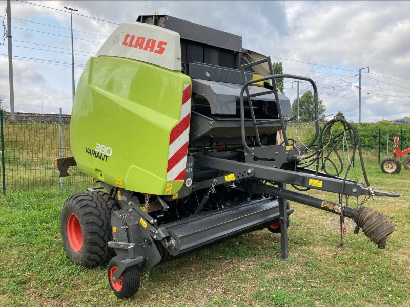 Großpackenpresse typu CLAAS VARIANT 380 RF, Gebrauchtmaschine w CHEMINOT (Zdjęcie 1)