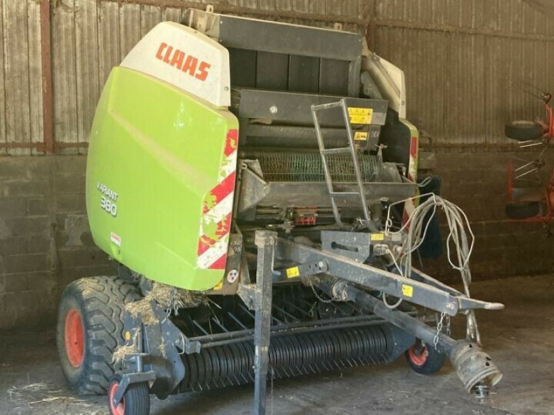 Großpackenpresse typu CLAAS VARIANT 380 RF, Gebrauchtmaschine v CHEMINOT (Obrázok 1)