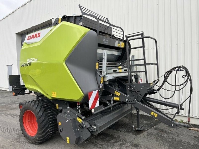 Großpackenpresse typu CLAAS VARIANT 560 RF, Gebrauchtmaschine w Charnay-lès-macon (Zdjęcie 2)