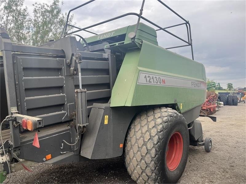 Großpackenpresse типа Fendt 12130 Med Pomi ballevogn, Gebrauchtmaschine в Randers SV (Фотография 2)