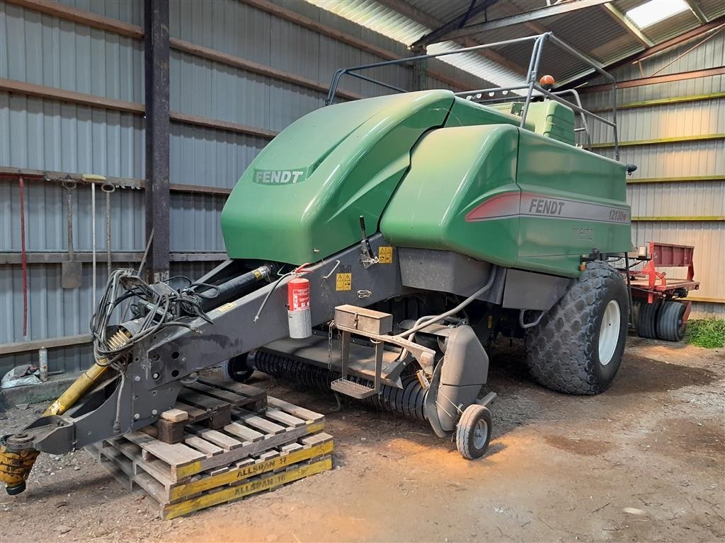 Großpackenpresse tipa Fendt 12130N Bigballepresser, Gebrauchtmaschine u Gudbjerg (Slika 1)