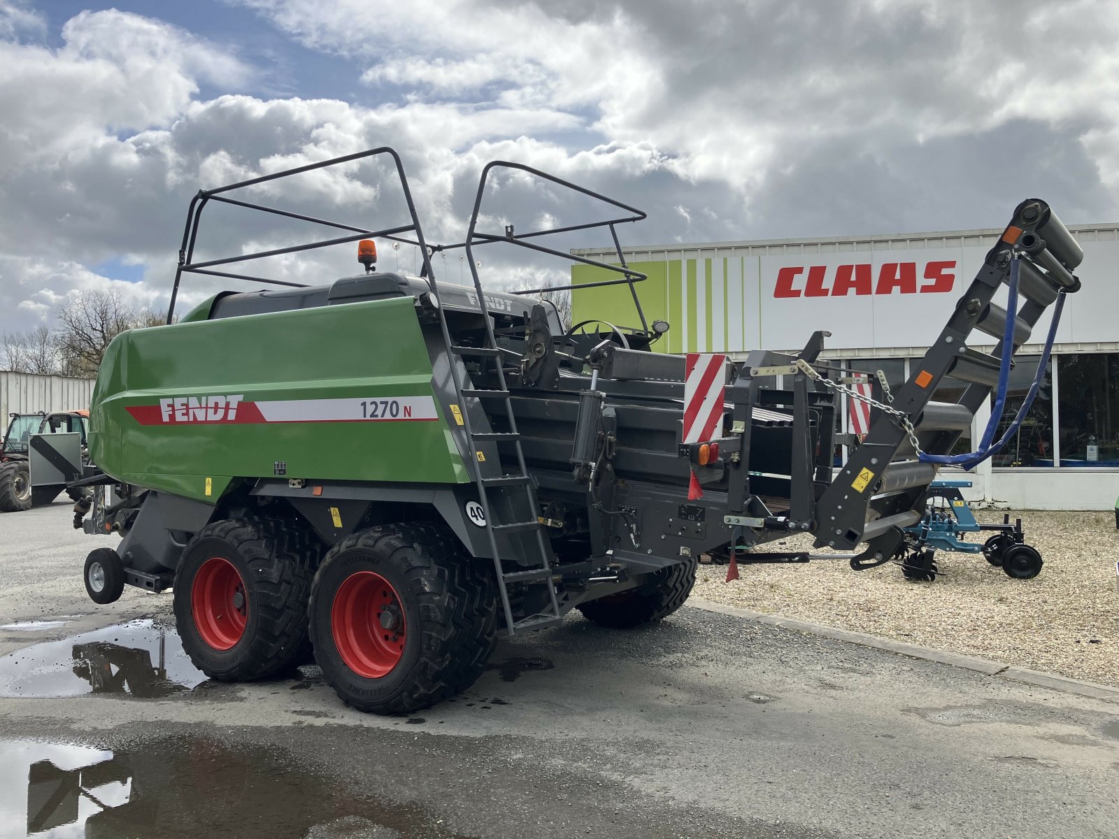 Großpackenpresse Türe ait Fendt 1270 N, Gebrauchtmaschine içinde Gardonne (resim 3)