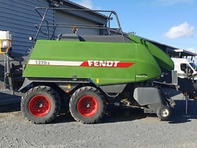 Großpackenpresse of the type Fendt 1270 S, Gebrauchtmaschine in PEYROLE