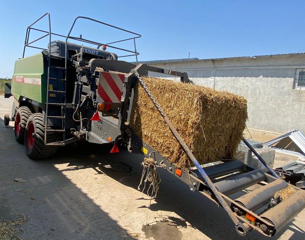 Großpackenpresse del tipo Fendt 1290 S XD Pro Cut, Gebrauchtmaschine In Orţişoara (Immagine 5)