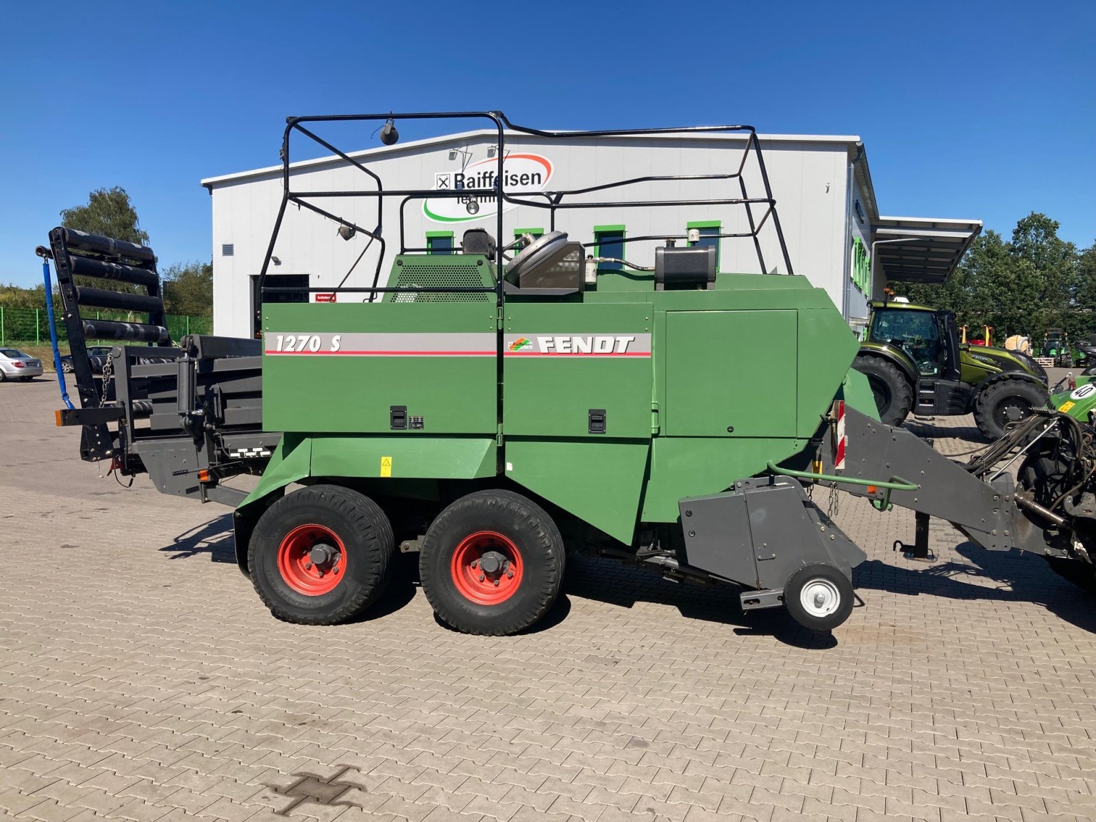 Großpackenpresse del tipo Fendt Quaderballenpresse 1270S, Gebrauchtmaschine In Petersberg (Immagine 2)