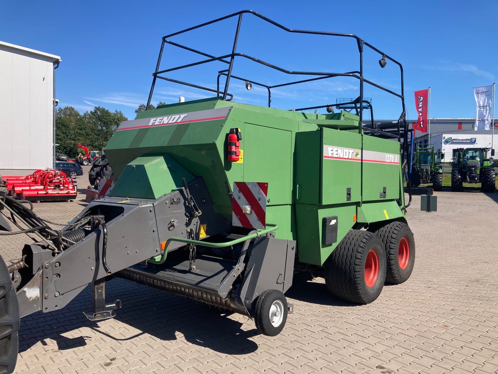 Großpackenpresse del tipo Fendt Quaderballenpresse 1270S, Gebrauchtmaschine In Petersberg (Immagine 3)