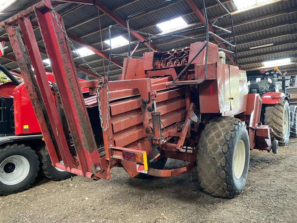 Großpackenpresse van het type Fiatagri 4755 med indbygget Ollerup snitter, Gebrauchtmaschine in Aulum (Foto 3)