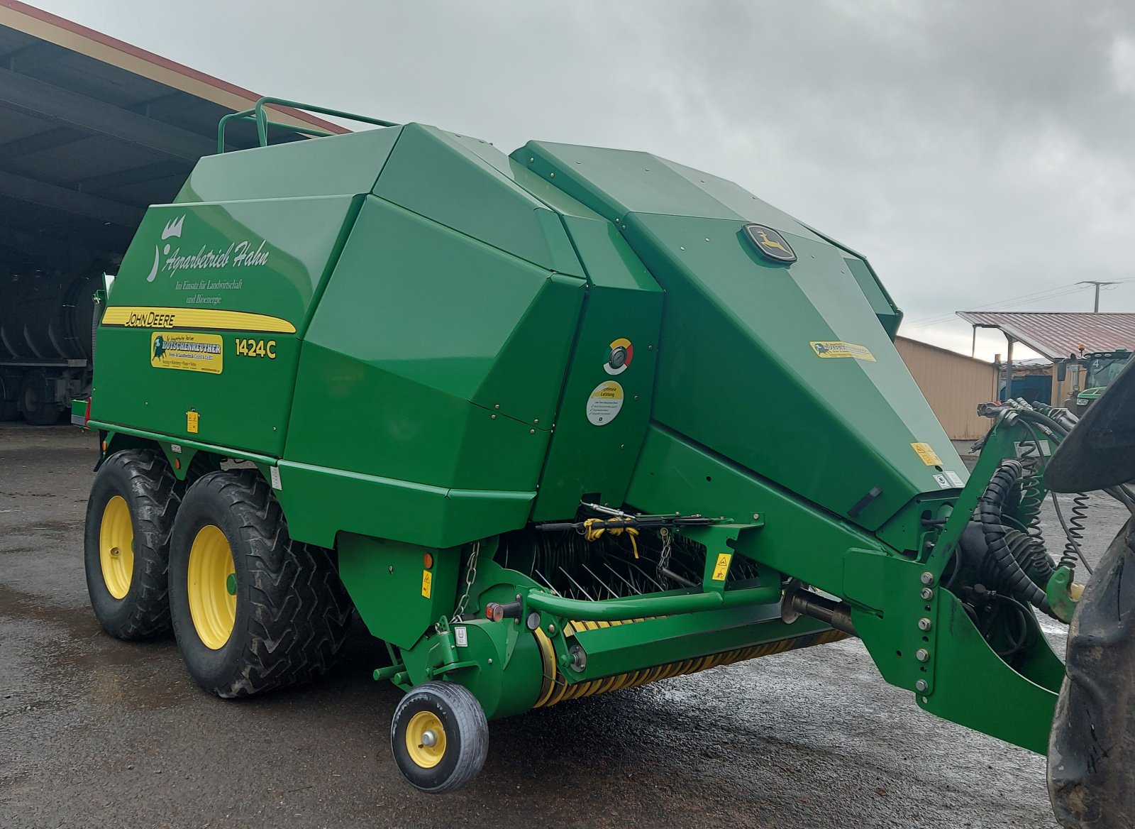 Großpackenpresse typu John Deere 1424 C, Gebrauchtmaschine v Kupferberg (Obrázok 1)