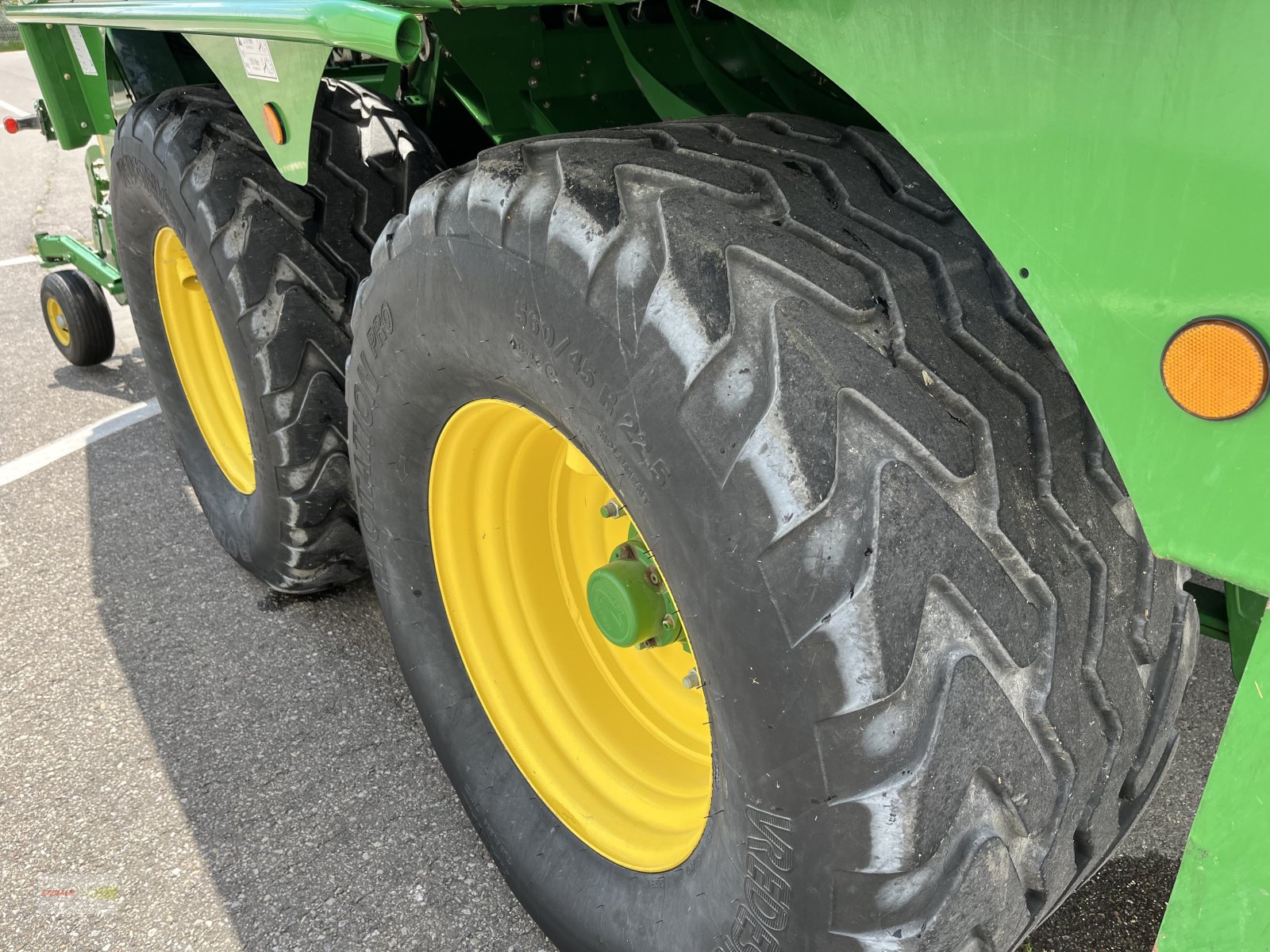 Großpackenpresse van het type John Deere 1424 P, Gebrauchtmaschine in Langenau (Foto 11)