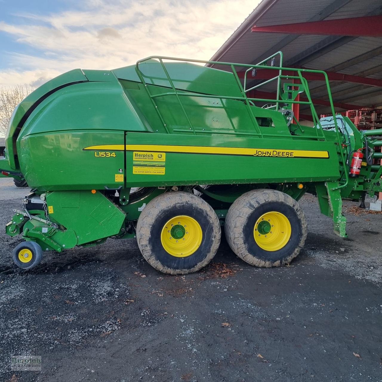 Großpackenpresse типа John Deere 1534 P, Gebrauchtmaschine в Drebach (Фотография 2)