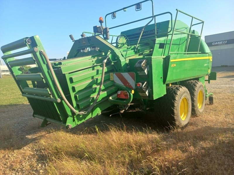 Großpackenpresse typu John Deere L634, Gebrauchtmaschine v HERIC (Obrázek 2)