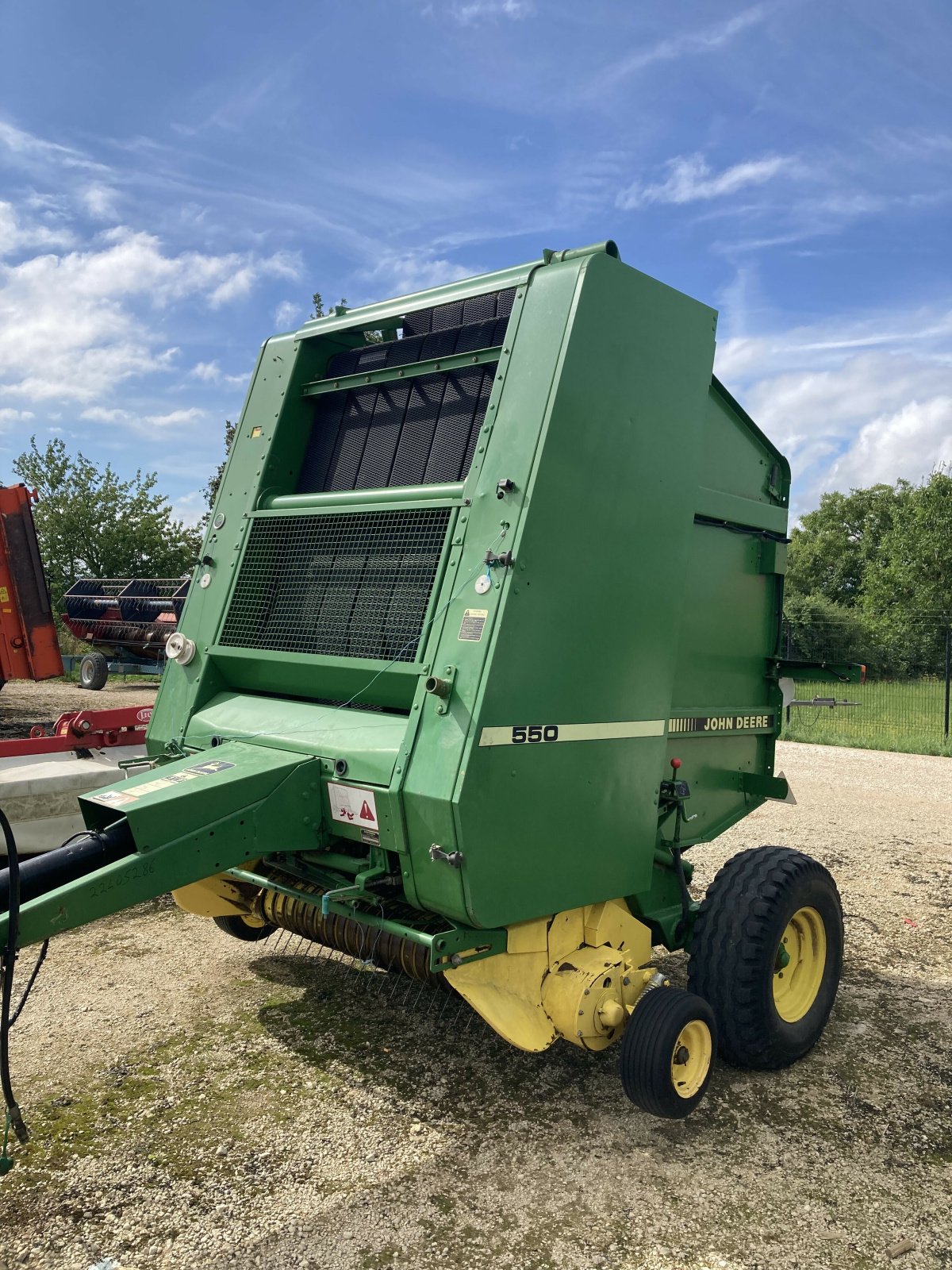 Großpackenpresse tip John Deere PRESSE 550, Gebrauchtmaschine in LAIGNES (Poză 1)