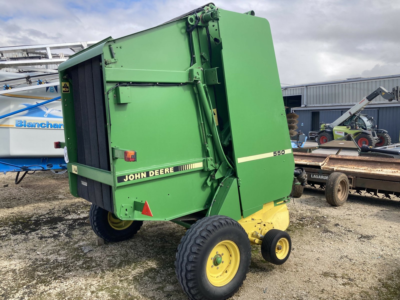 Großpackenpresse tip John Deere PRESSE 550, Gebrauchtmaschine in LAIGNES (Poză 7)