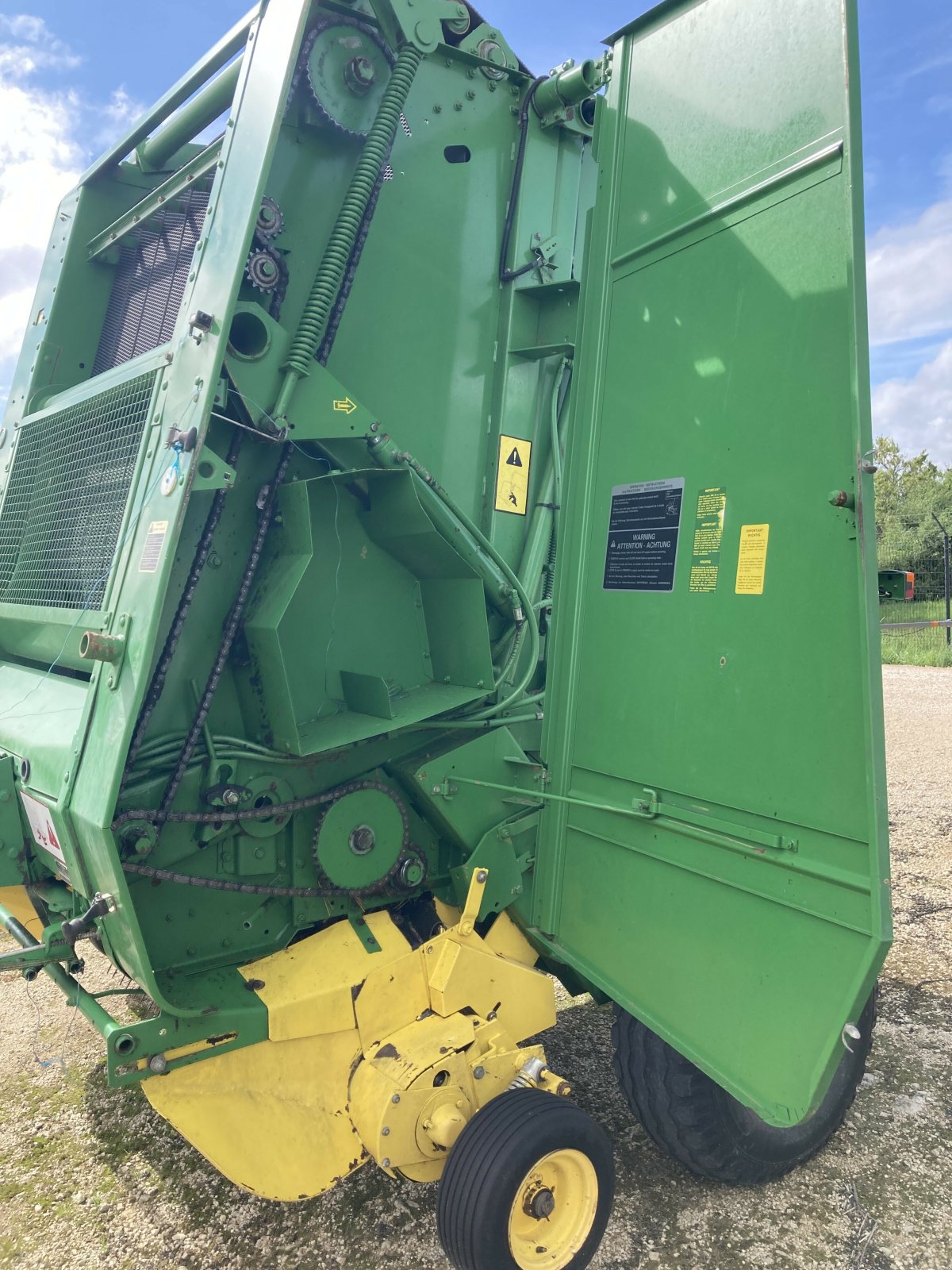 Großpackenpresse tip John Deere PRESSE 550, Gebrauchtmaschine in LAIGNES (Poză 4)