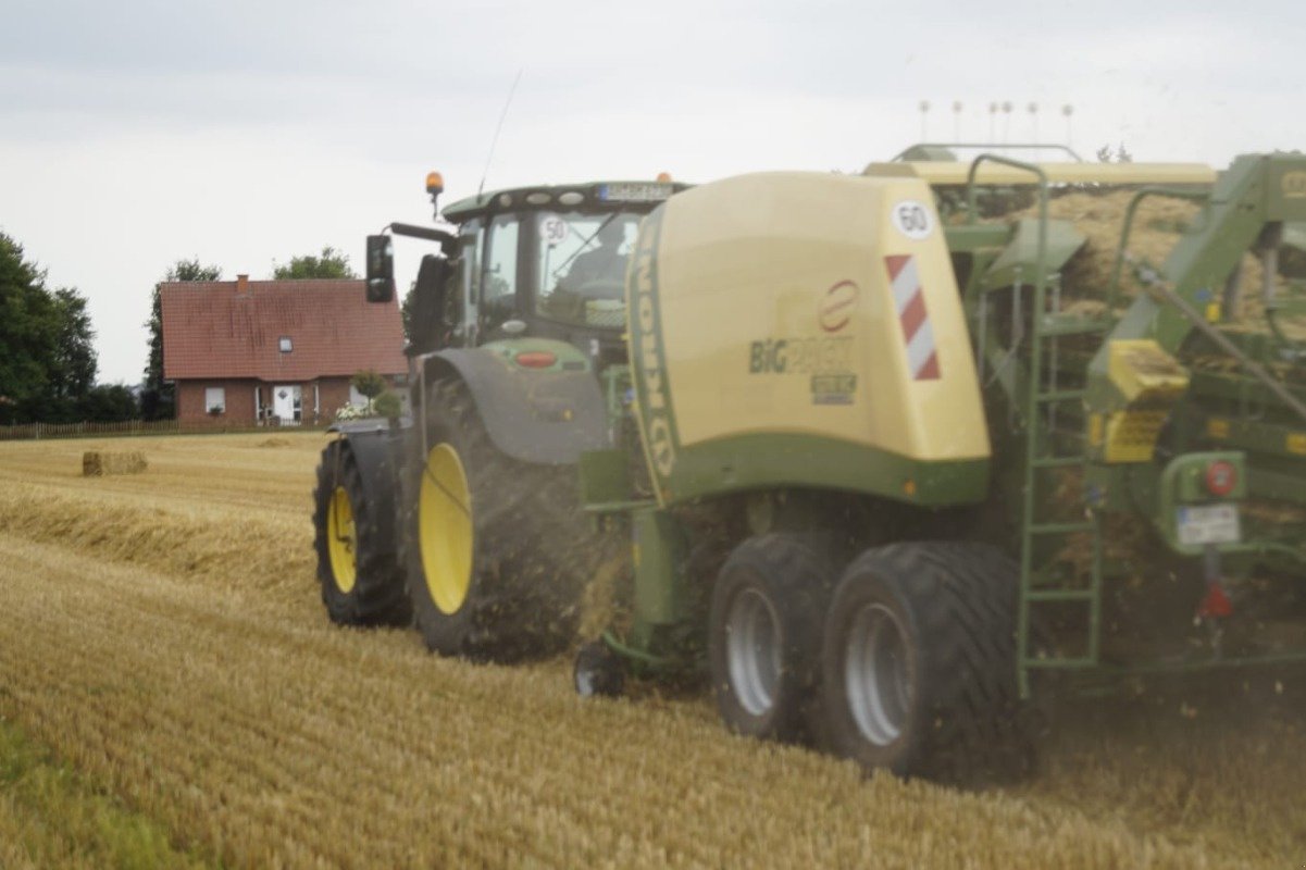 Großpackenpresse van het type Krone 1270VC 51 Messer Waage Feuchtikeitsmesser, Gebrauchtmaschine in Schutterzell (Foto 2)