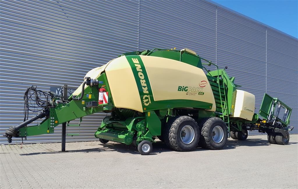 Großpackenpresse van het type Krone 4X4 med Parkland ballevogn, Gebrauchtmaschine in Horsens (Foto 1)