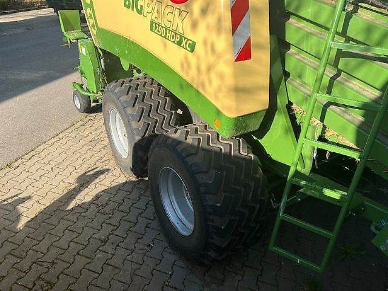 Großpackenpresse van het type Krone Big Pack 1290 HDP XC nur 3700 Ballen, Gebrauchtmaschine in Bellenberg (Foto 7)