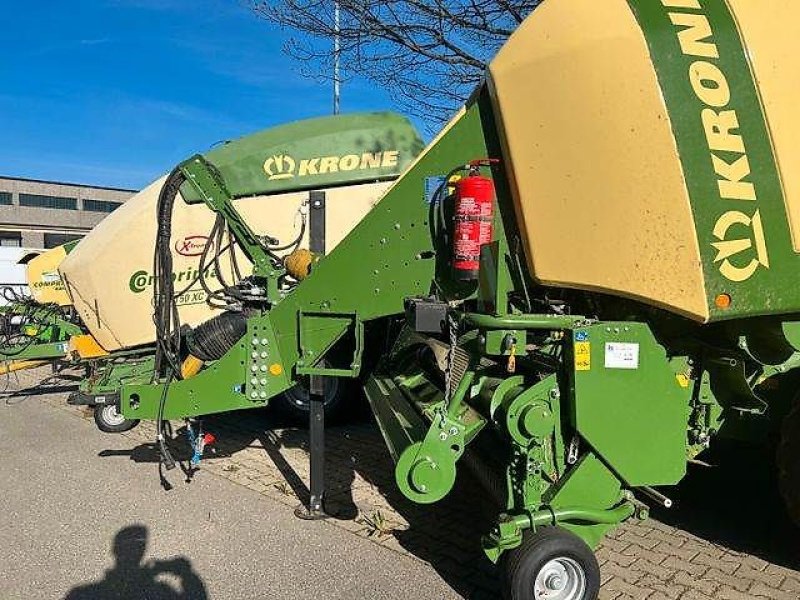 Großpackenpresse van het type Krone Big Pack 1290 HDP XC nur 3700 Ballen, Gebrauchtmaschine in Bellenberg (Foto 3)