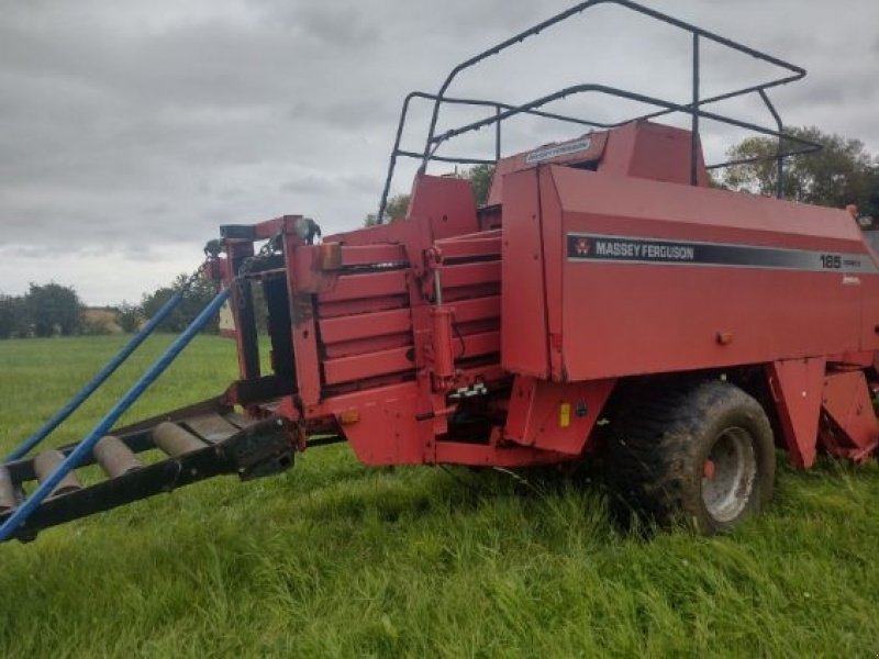 Großpackenpresse des Typs Massey Ferguson 185. Årg. 2004, Gebrauchtmaschine in øster ulslev (Bild 3)