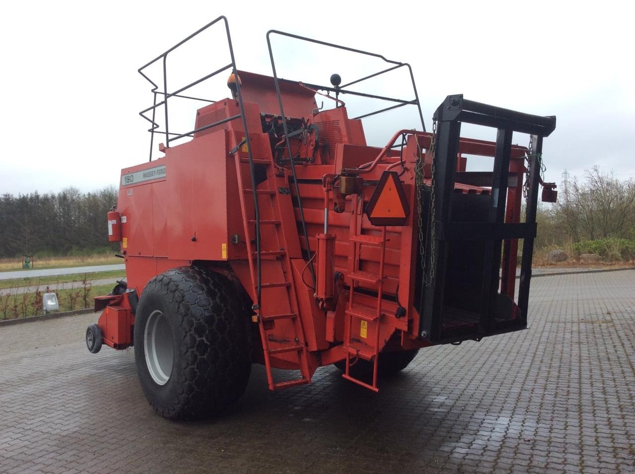 Großpackenpresse Türe ait Massey Ferguson 190 BIGBALLEPRESSER, Gebrauchtmaschine içinde Farsø (resim 4)