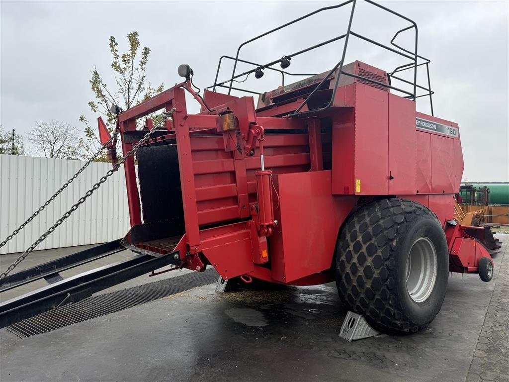 Großpackenpresse van het type Massey Ferguson 190 LB, Gebrauchtmaschine in Ringe (Foto 6)