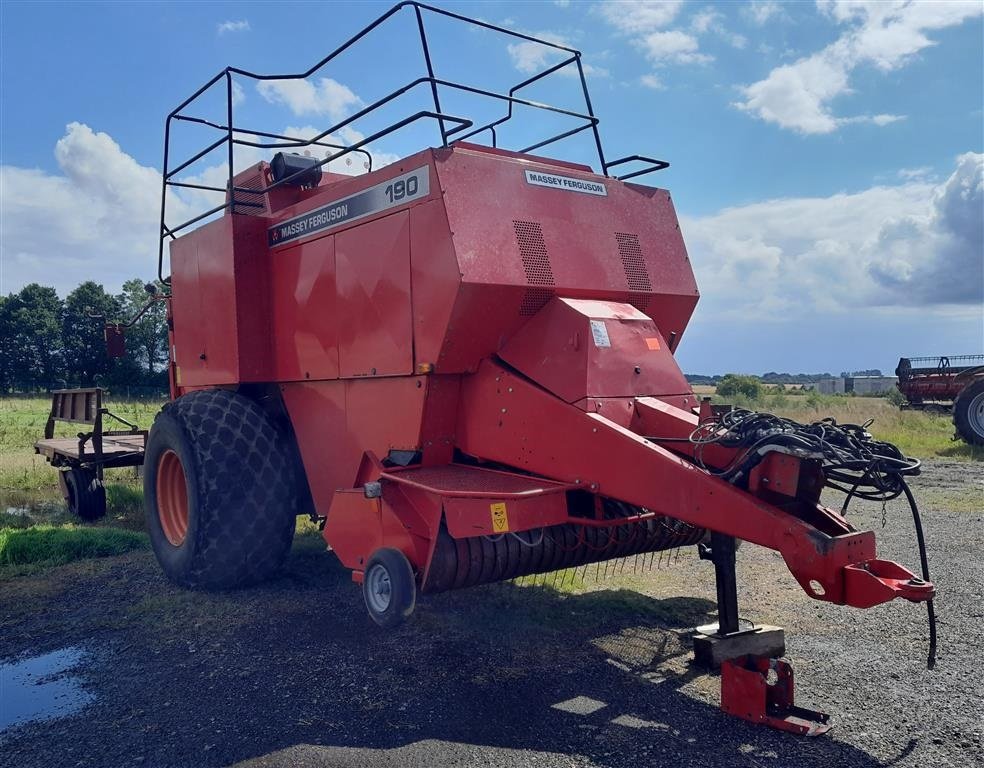 Großpackenpresse a típus Massey Ferguson 190 med Spragelse ballevogn, Gebrauchtmaschine ekkor: Horsens (Kép 3)