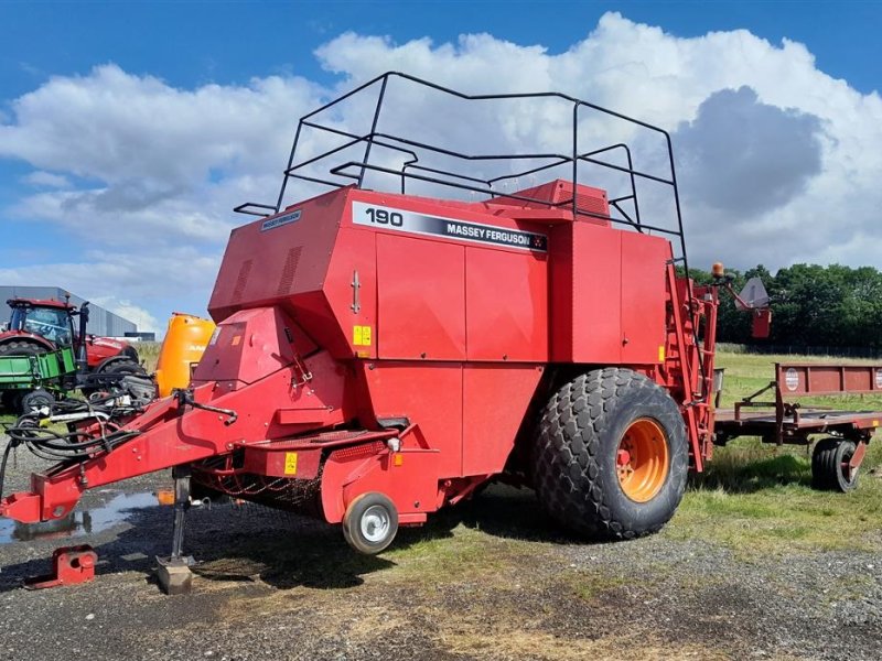 Großpackenpresse tipa Massey Ferguson 190 med Spragelse ballevogn, Gebrauchtmaschine u Horsens (Slika 1)