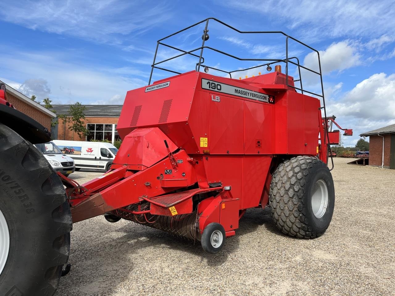 Großpackenpresse del tipo Massey Ferguson 190, Gebrauchtmaschine en Videbæk (Imagen 1)