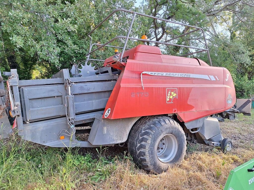 Großpackenpresse du type Massey Ferguson 2170, Gebrauchtmaschine en NOVES (Photo 3)