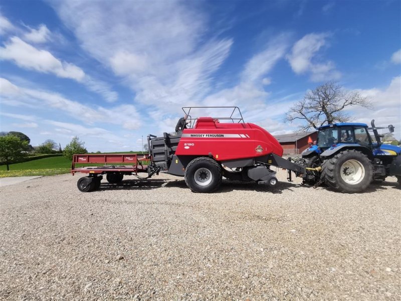 Großpackenpresse Türe ait Massey Ferguson 2190 m/parkland vogn 36000 baller høstklar, Gebrauchtmaschine içinde Egtved (resim 1)