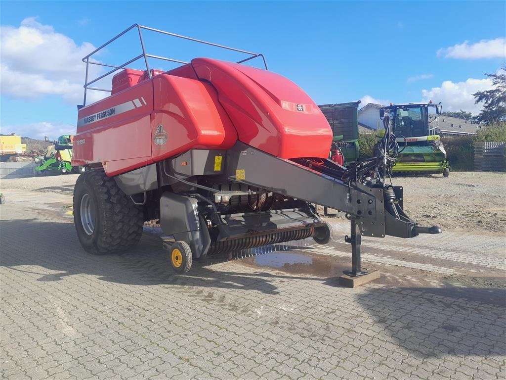 Großpackenpresse typu Massey Ferguson 2190 næsten nye dæk, Gebrauchtmaschine v Kongerslev (Obrázek 4)