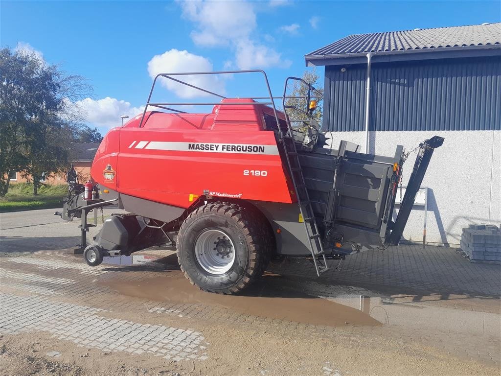 Großpackenpresse typu Massey Ferguson 2190 næsten nye dæk, Gebrauchtmaschine v Kongerslev (Obrázek 2)