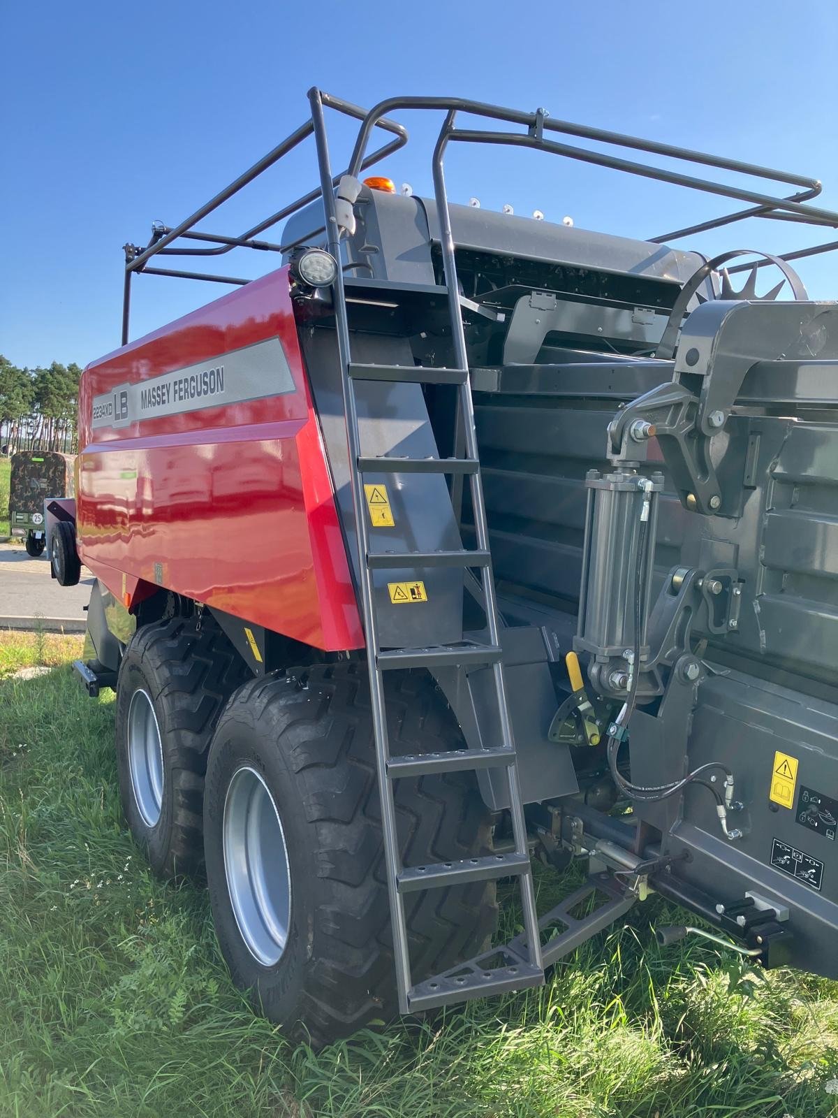 Großpackenpresse Türe ait Massey Ferguson 2234 XDTC EU, Neumaschine içinde Hillerse (resim 4)