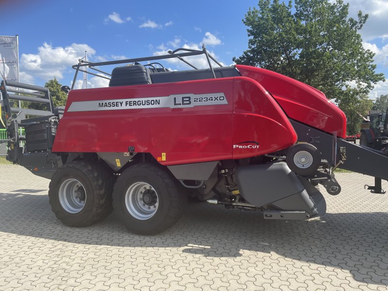 Großpackenpresse of the type Massey Ferguson 2234 XDTC EU, Vorführmaschine in Gadenstedt (Picture 1)