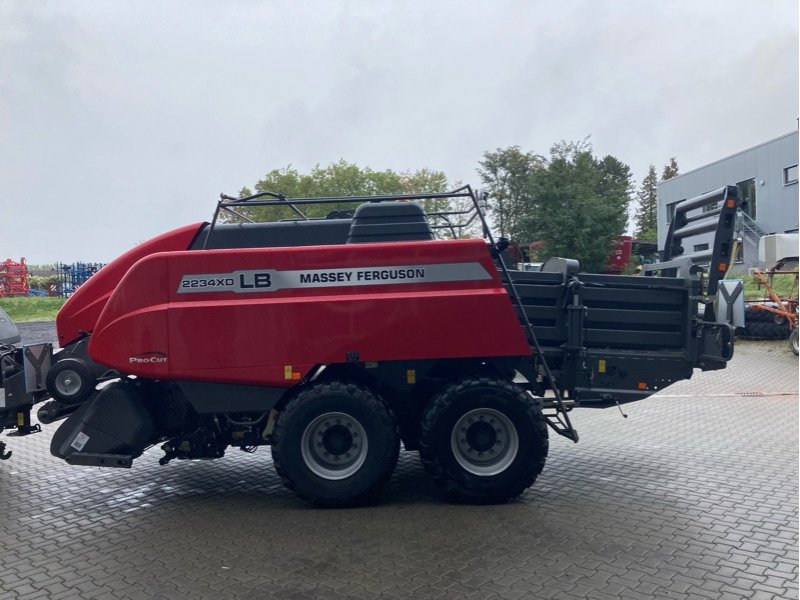 Großpackenpresse van het type Massey Ferguson 2234 XDTC EU, Neumaschine in Gadenstedt (Foto 1)